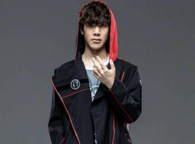 EDG官宣：与AD选手Hope友好解约