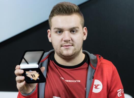 【情报】MSI小组赛RNG首战，拿下对手不费吹灰之力